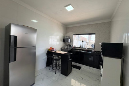 CASA A VENDA N EMBARÉ