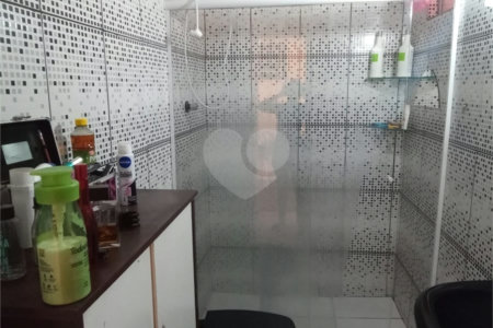 Casa à venda com 4 quartos, sendo 1 suíte, em Jardim das Palmas, São Paulo, SP