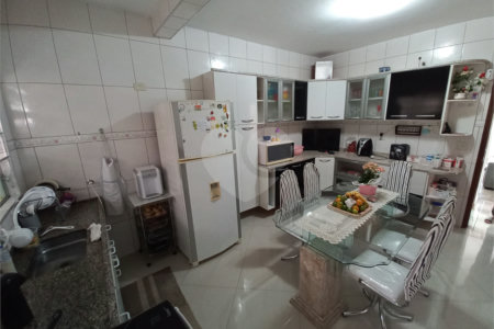 Casa Térrea à venda com 3 quartos em Jardim das Palmas, São Paulo, SP