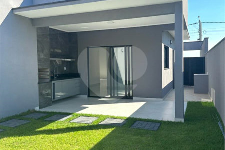 Casa à venda com 3 quartos, sendo 1 suíte, no condomínio Lagos D´icaraí, Salto - SP