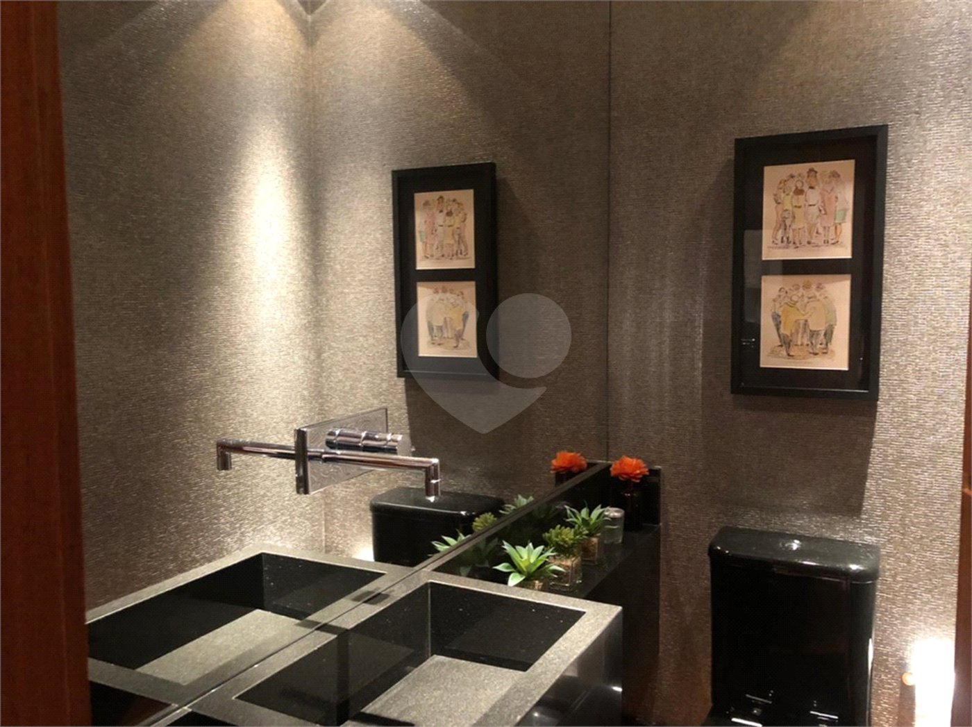 Apartamento à venda com 4 quartos, sendo 3 suítes, em Alto da Boa Vista, São Paulo, SP