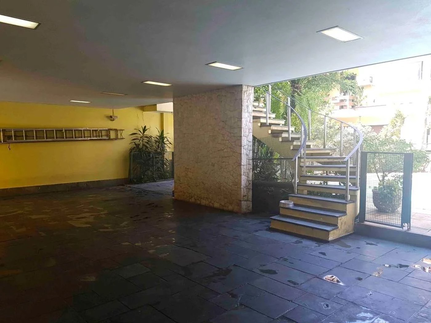 Casa à venda com 7 quartos, sendo 2 suítes, em Brooklin Paulista, São Paulo, SP