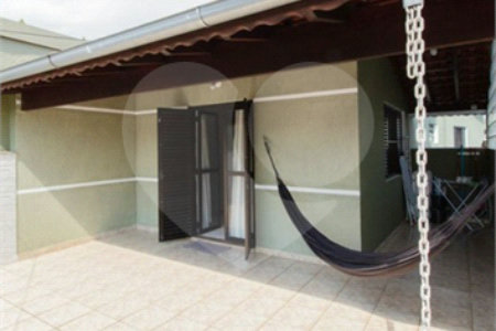 Sobrado à venda com 3 quartos, sendo 1 suíte, em Vila Curuçá, São Paulo, SP
