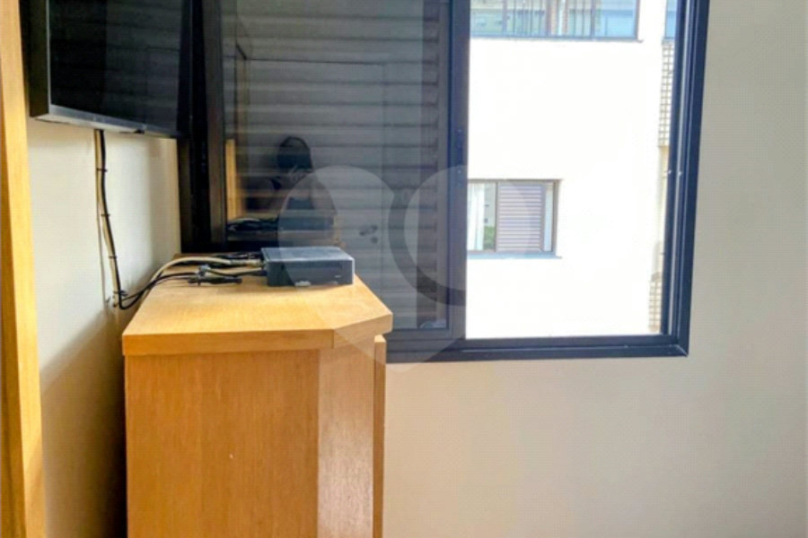 Apartamento à venda com 3 quartos, sendo 1 suíte, em Jardim Leonor Mendes de Barros, São Paulo, SP