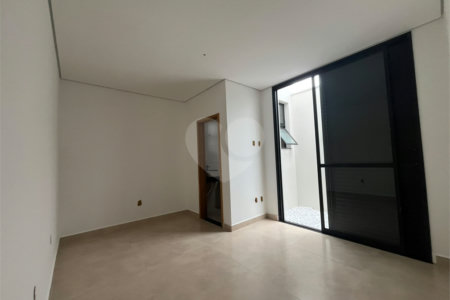 Casa de Vila à venda com 3 quartos, sendo 1 suíte,  em Vila São Caetano, Sorocaba, SP