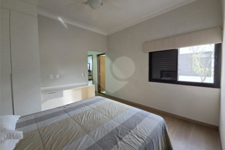 Casa à venda com 3 suítes no condomínio Village Ipanema I, Araçoiaba da Serra - SP
