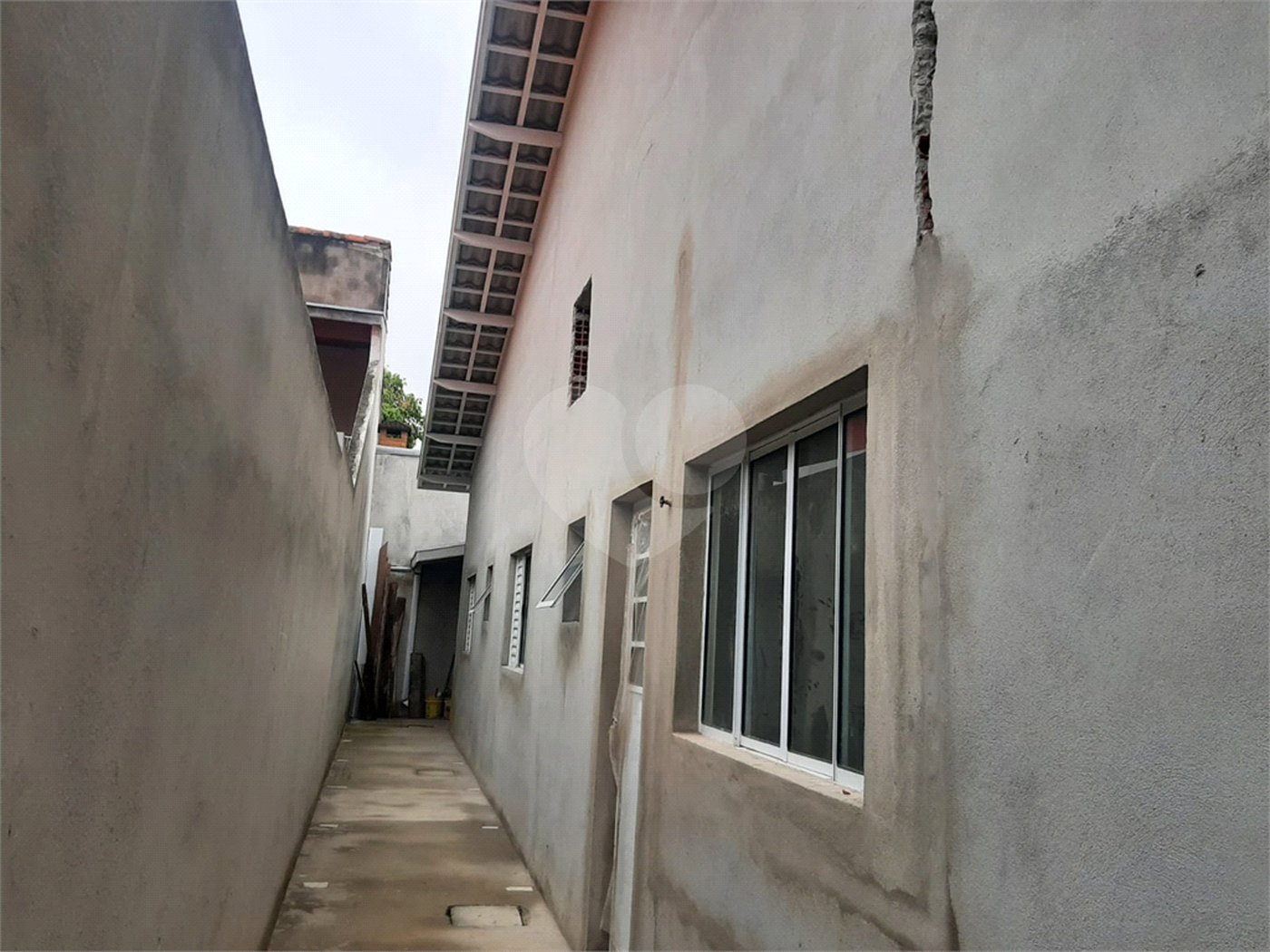Casa à venda com 2 quartos, sendo 1 suíte, em Bosque dos Eucaliptos, São José dos Campos, SP