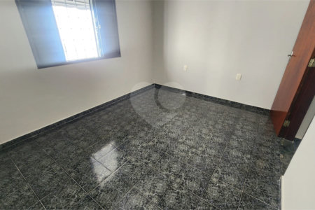 Casa à venda com 3 quartos em Vila Ramaciotti, Valinhos, SP
