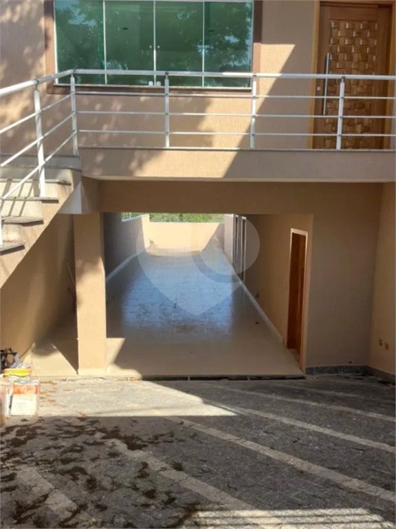 Sobrado à venda ou para alugar com 3 suítes em Vila Pedra Branca, São Paulo, SP