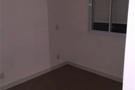 Apartamento à venda com 3 quartos, sendo 1 suíte,  em Jardim Parque Morumbi, São Paulo, SP