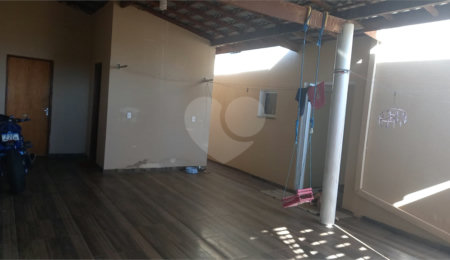 Casa à venda com 3 quartos, sendo 1 suíte, em Portal dos Pinheiros Ii, Itapetininga, SP