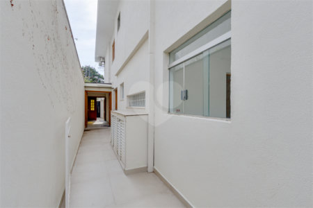 Casa de Vila à venda com 3 quartos, sendo 2 suítes, em Santo Amaro, São Paulo, SP