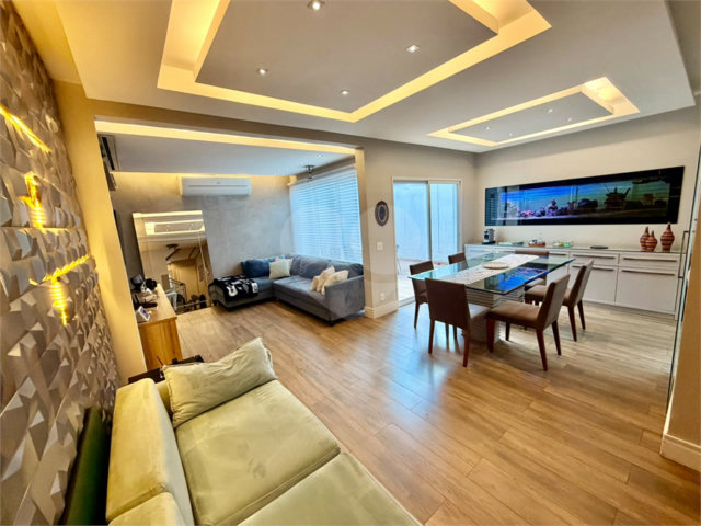 Casa à venda com 3 suítes no condomínio Villaggio Della Hípica, São Paulo - SP