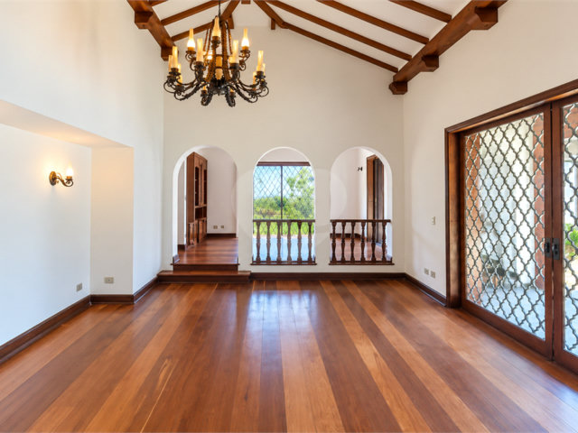 Casa Térrea à venda com 4 quartos, sendo 2 suítes,  em Alto da Boa Vista, São Paulo, SP
