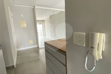 Apartamento para alugar com 2 quartos, sendo 1 suíte,  em Vila Gertrudes, São Paulo, SP