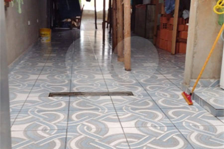 Sobrado à venda com 3 quartos, sendo 1 suíte, em Jardim da Mamãe, Guarulhos, SP