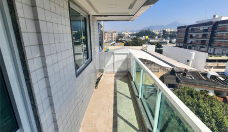 Apartamento à venda com 2 quartos, sendo 1 suíte,  em Taquara, Rio de Janeiro, RJ