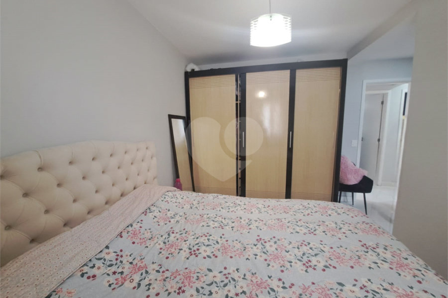 Apartamento à venda com 3 quartos, sendo 1 suíte, em Jardim Peri, São Paulo, SP