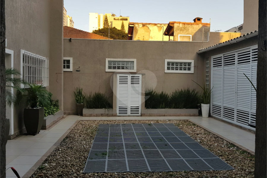 Casa à venda com 3 suítes em Campo Belo, São Paulo, SP