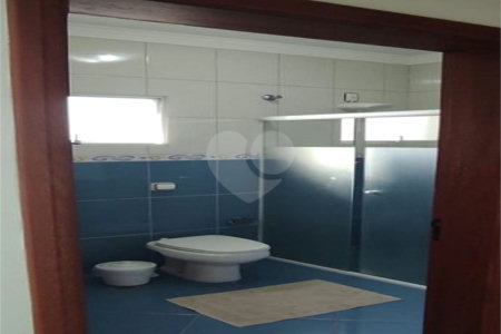 Casa à venda com 4 quartos, sendo 2 suítes, no condomínio Residencial Villa dos Inglezes, Sorocaba - SP