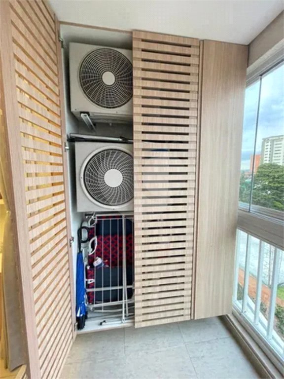 Apartamento à venda com 2 quartos, sendo 1 suíte, no Centro, São José dos Campos, SP