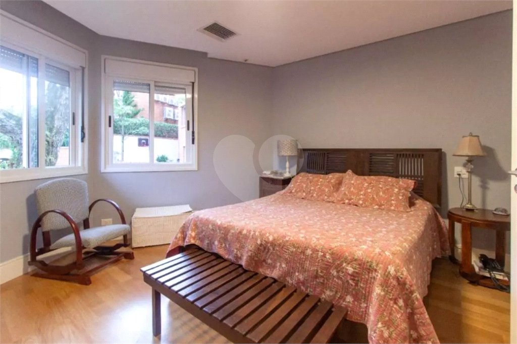 Casa à venda ou para alugar com 4 suítes no condomínio Araucárias, São Paulo - SP