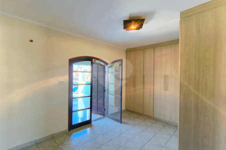 Sobrado à venda com 3 quartos, sendo 1 suíte,  em Jardim Alice, Indaiatuba, SP