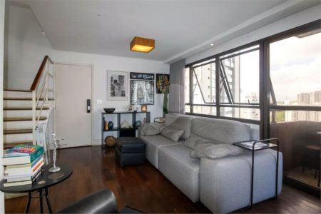 Duplex à venda com 2 suítes em Jardim Londrina, São Paulo, SP