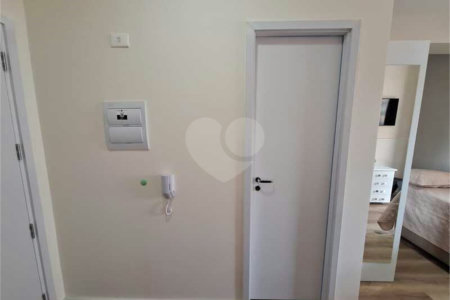 Apartamento à venda com 1 quarto em Vila Cordeiro, São Paulo, SP