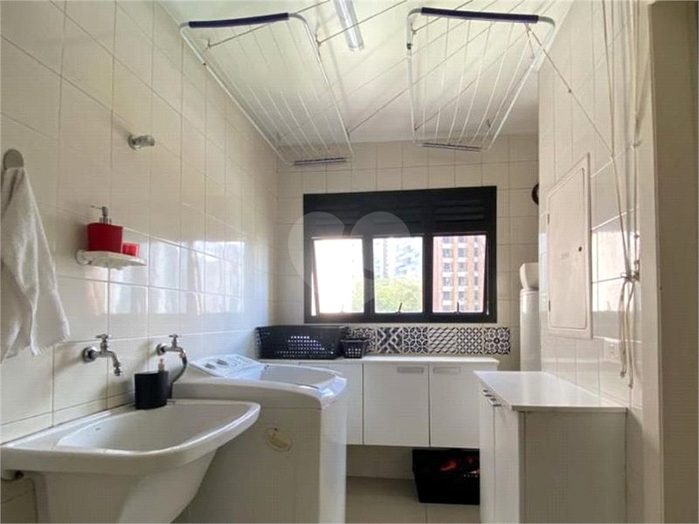 Apartamento à venda com 3 suítes em Vila Suzana, São Paulo, SP