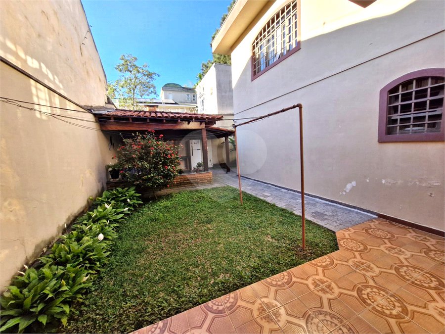 Casa à venda com 4 quartos, sendo 1 suíte, em Alto da Boa Vista, São Paulo, SP