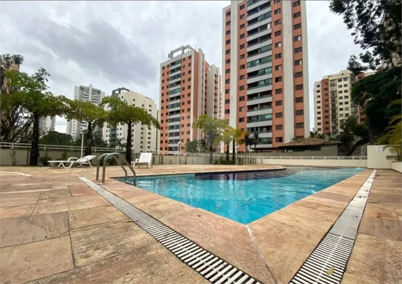 Apartamento à venda com 2 quartos em Jardim das Vertentes, São Paulo, SP
