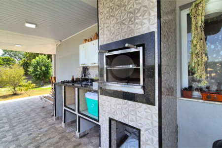 Casa à venda com 5 quartos, sendo 4 suítes, no condomínio Terras de Lucas, Sorocaba - SP