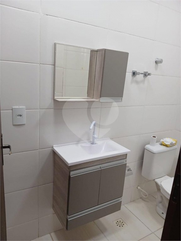 Casa de Vila à venda com 3 quartos, sendo 1 suíte, em Jardim Wanel Ville V, Sorocaba, SP