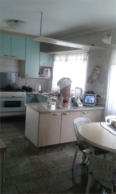 Sobrado à venda com 3 quartos, sendo 2 suítes, em Horto, São Paulo, SP
