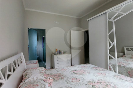 Casa à venda com 3 quartos, sendo 2 suítes, no Centro, Bom Jesus dos Perdões, SP