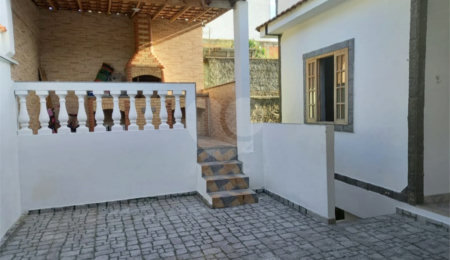 Casa à venda com 5 quartos em Campo Grande, Rio de Janeiro, RJ