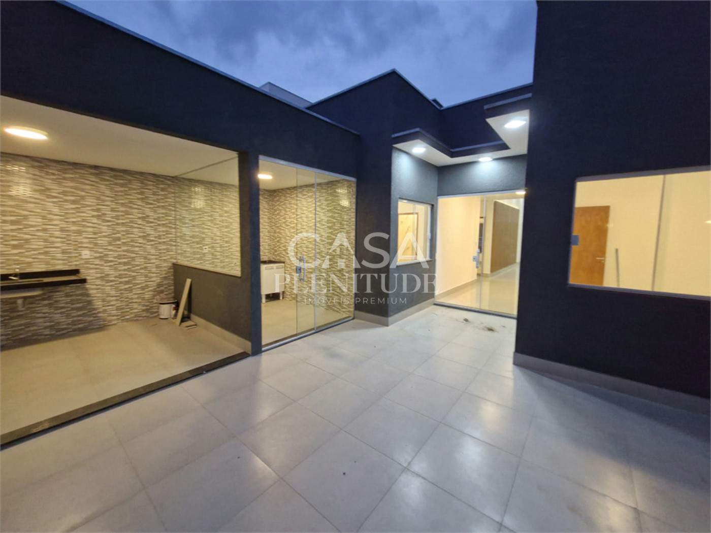 Casa em condomínio à venda com 3 quartos, sendo 1 suíte, em Cajuru do Sul, Sorocaba, SP