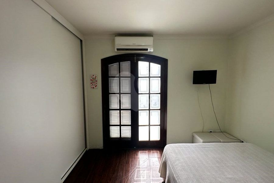 Sobrado à venda com 2 quartos em Vila Constança, São Paulo, SP