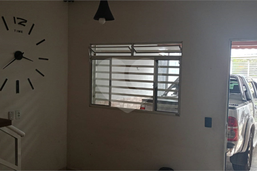 Sobrado à venda com 2 quartos em Parque Viviane, Itaquaquecetuba, SP