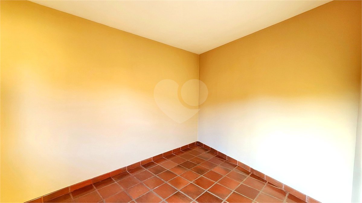 Casa à venda com 3 quartos, sendo 1 suíte, no Centro, Araraquara, SP