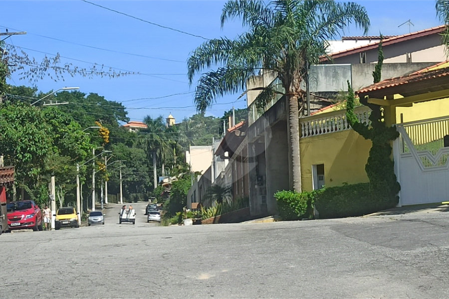 Terreno à venda no condomínio Altos da Baronesa, São Paulo - SP