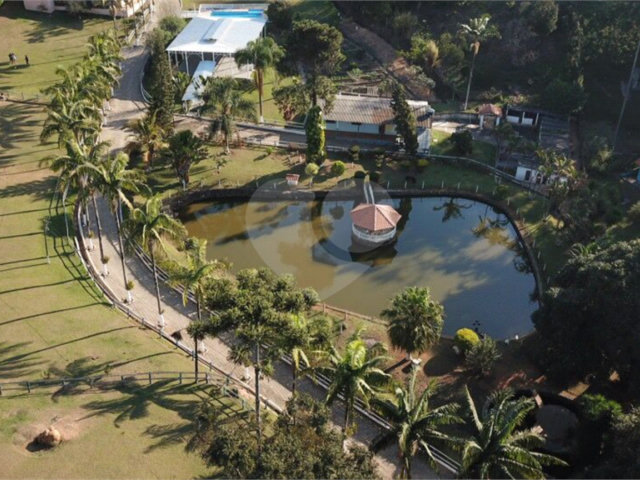 Chácara à venda com 4 quartos, sendo 1 suíte,  em Luiz Fagundes, Mairiporã, SP