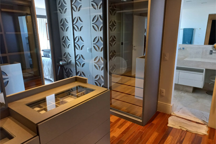 Apartamento à venda com 4 suítes em Santa Teresinha, São Paulo, SP