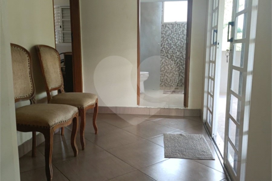 Casa à venda com 4 quartos, sendo 2 suítes, no condomínio Residencial Parque Cerros Verdes, Mairiporã - SP