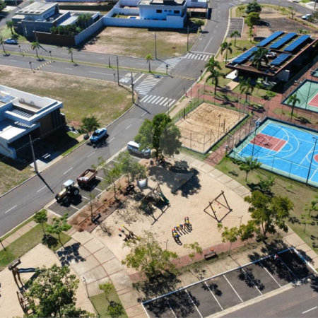 Terreno à venda no condomínio Residencial Villa Dumont, Três Lagoas - MS