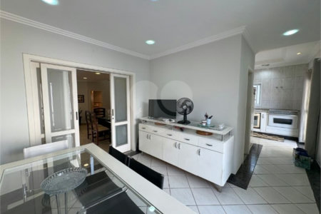 Casa à venda com 5 quartos, sendo 3 suítes, no condomínio Granja Olga III, Sorocaba - SP
