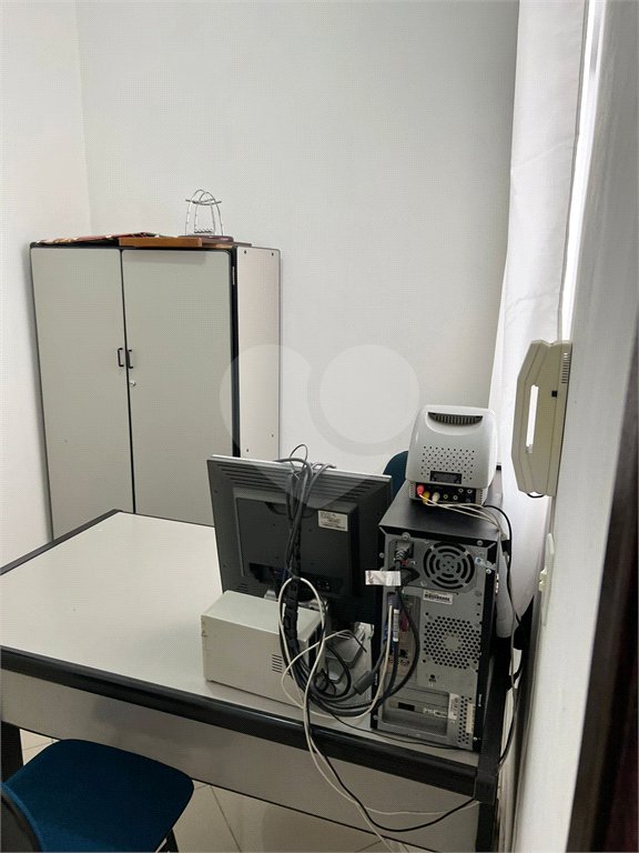 Prédio à venda com 7 quartos no Centro, Votorantim, SP