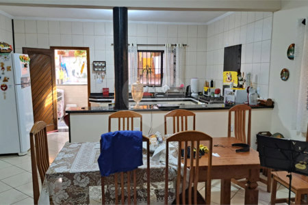 Casa à venda com 3 quartos, sendo 1 suíte,  em Jardim Universo, Mogi das Cruzes, SP