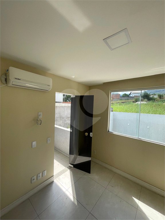 Casa à venda com 3 quartos, sendo 1 suíte, no condomínio Residencial Green Ville, Rio de Janeiro - RJ